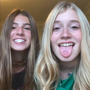 Meet your Posher, Raquel